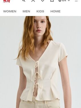 H&M Cream Tie-Front V-Neck Short Sleeve Top- never worn